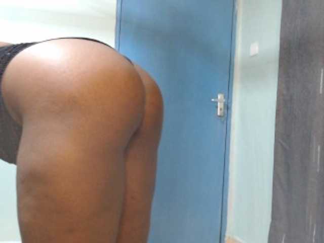 Nightnurse26 live webcam show