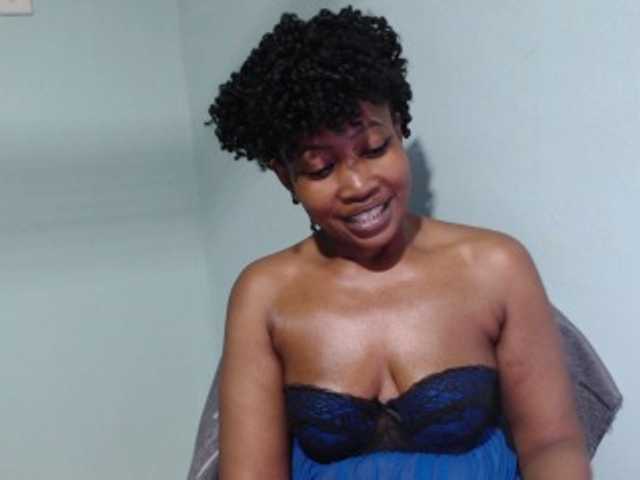 Nightnurse26 — live female cam