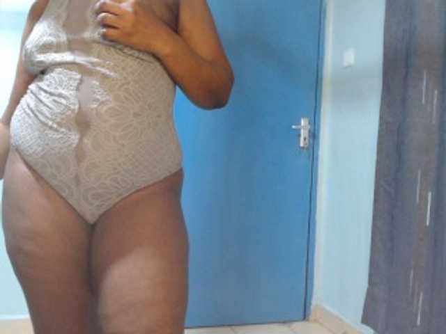 Nightnurse26 live webcam show
