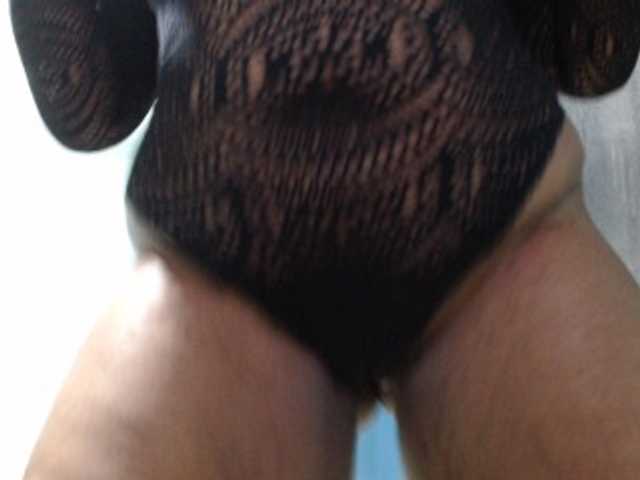 Nightnurse26 live cam on BongaCams