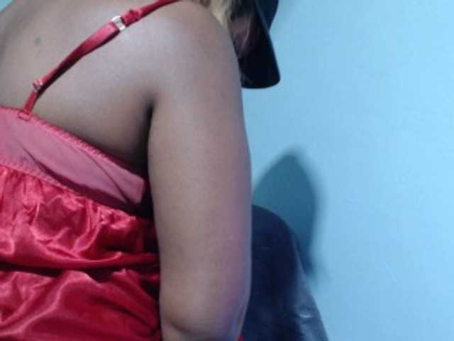 Nightnurse26 live cam on BongaCams