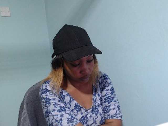 Nightnurse26 live cam on BongaCams