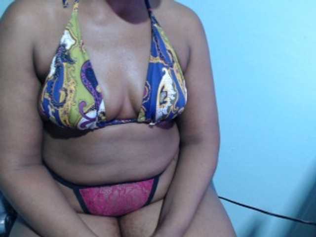 Nightnurse26 live cam on BongaCams