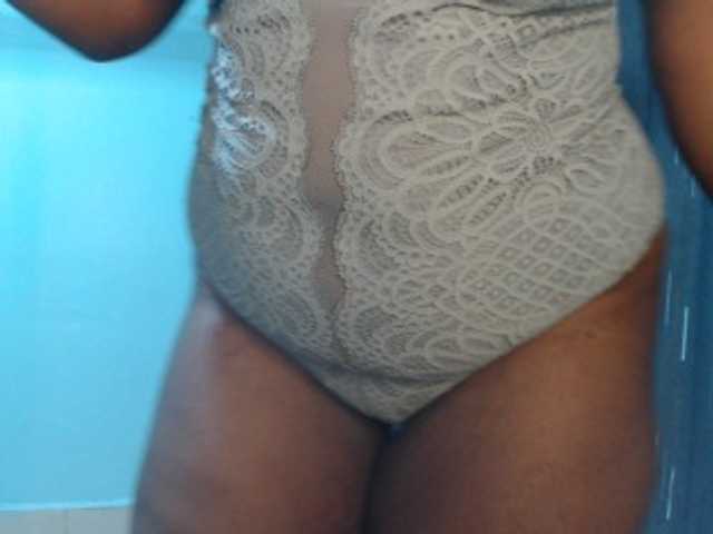 Nightnurse26 live webcam show