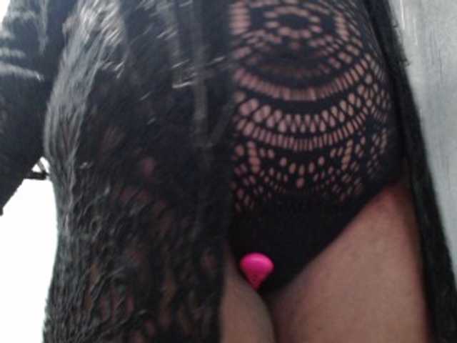 Nightnurse26 live cam on BongaCams