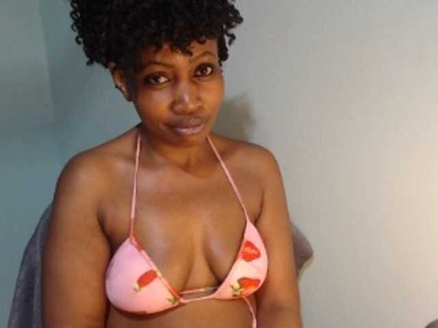 Nightnurse26 live cam on BongaCams