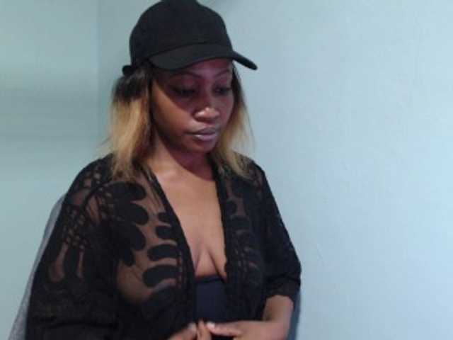 Nightnurse26 live cam on BongaCams