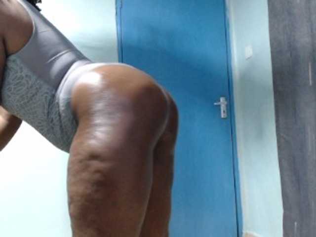 Nightnurse26 live cam preview