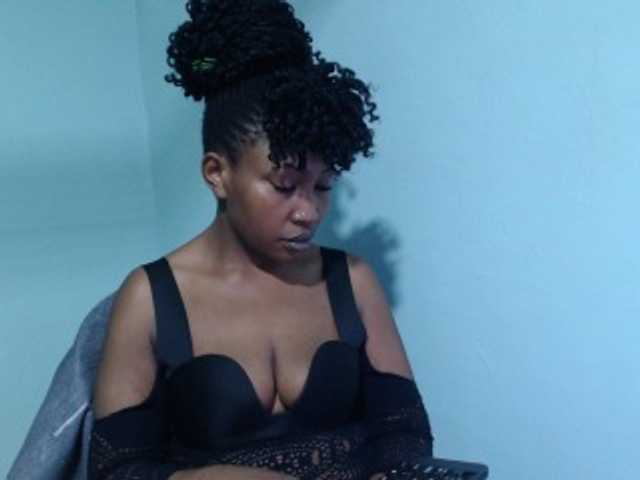 Nightnurse26 live cam on BongaCams