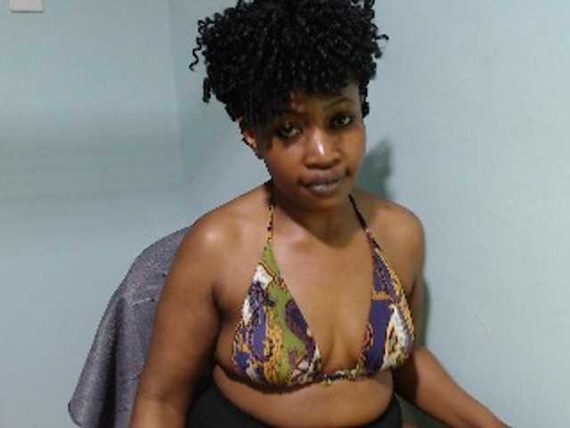 Nightnurse26 live cam on BongaCams
