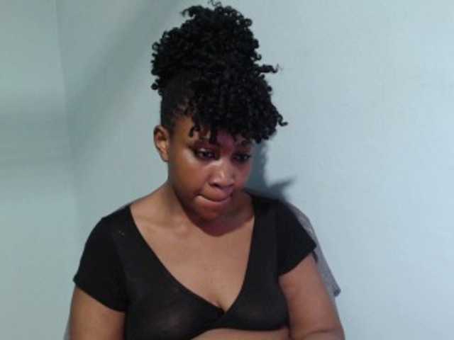 Nightnurse26 live cam on BongaCams