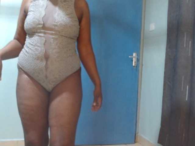 Nightnurse26 live webcam show