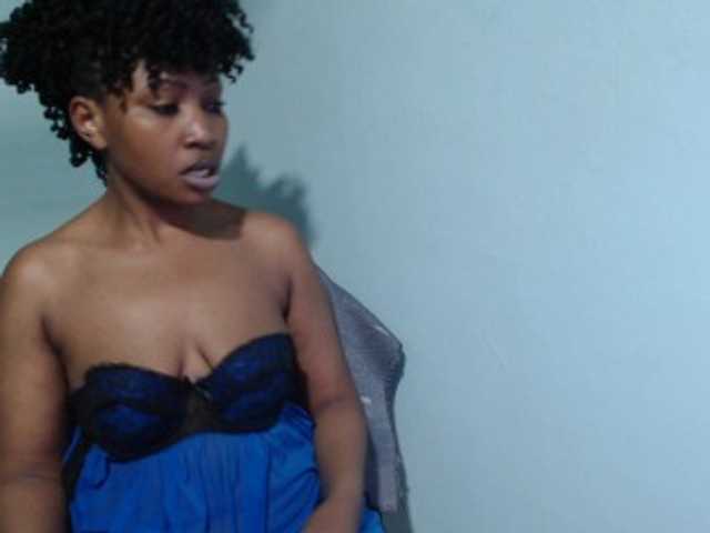 Nightnurse26 — live female cam