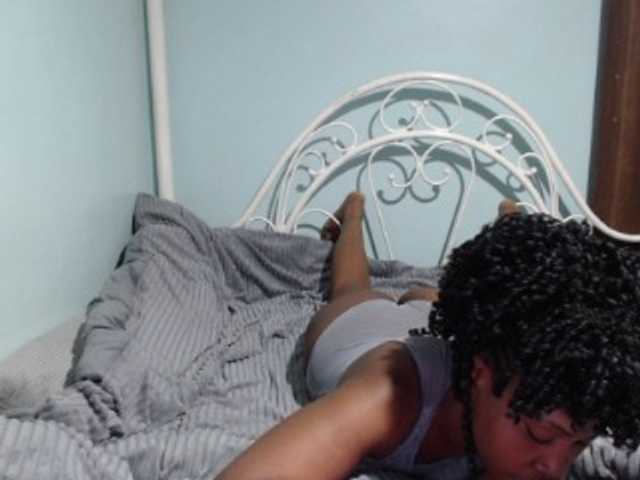 Nightnurse26 live cam on BongaCams