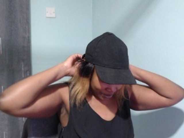 Nightnurse26 live cam on BongaCams