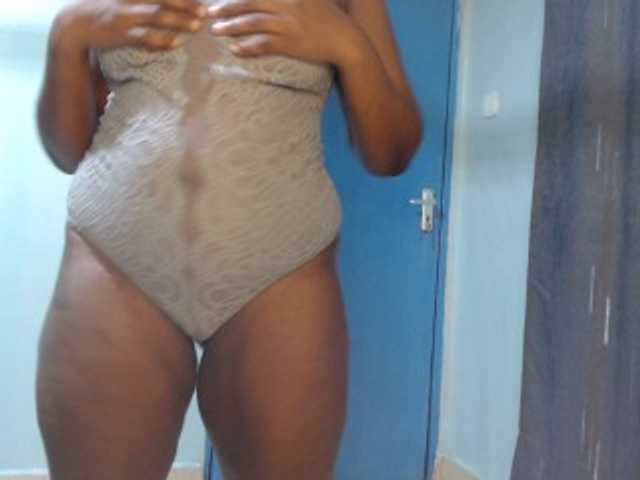 Nightnurse26 live webcam show