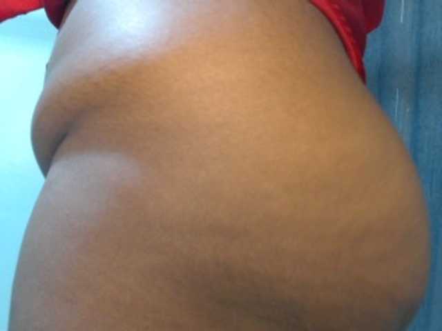 Nightnurse26 live cam on BongaCams