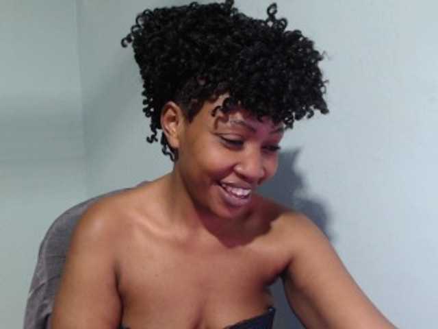 Nightnurse26 live cam on BongaCams