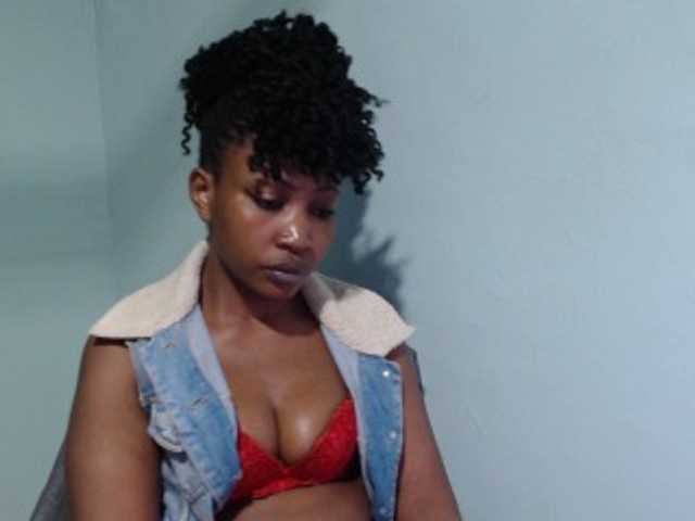 Nightnurse26 live cam on BongaCams