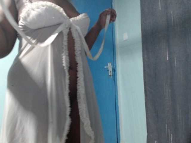 Nightnurse26 live cam on BongaCams