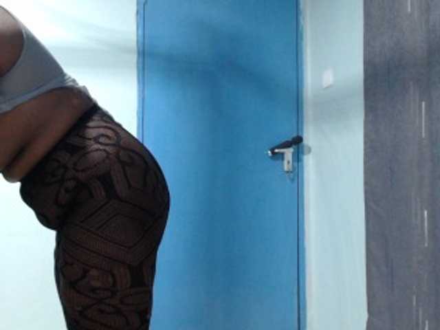 Nightnurse26 live cam on BongaCams