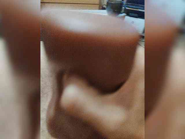 SpeedyFakAllEZ-1 Sex Cam Show