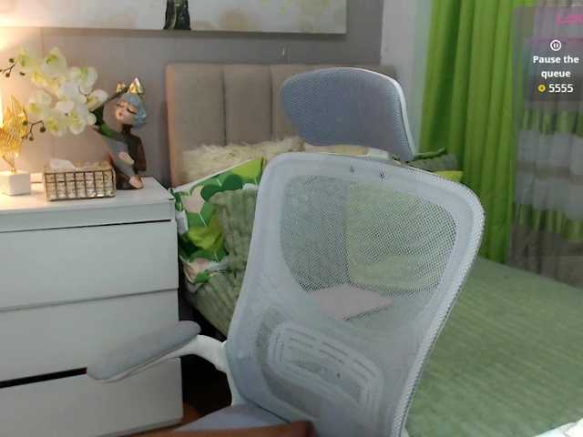 SamanthaSaintz live webcam show
