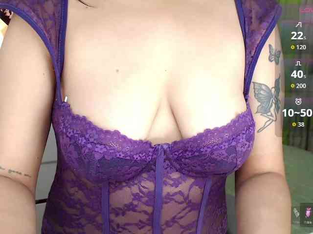 SamanthaSaintz webcam