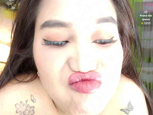 SamanthaSaintz webcam