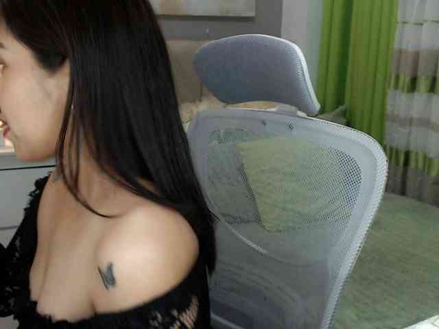 SamanthaSaintz webcam