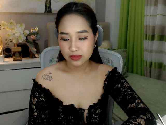 SamanthaSaintz webcam