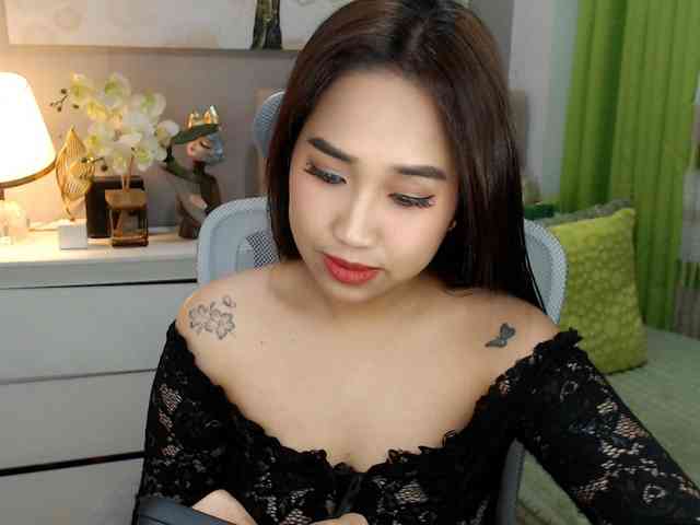 SamanthaSaintz webcam