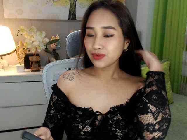 SamanthaSaintz webcam
