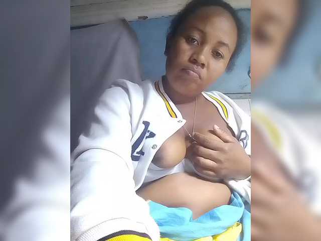RaJeanne live webcam show