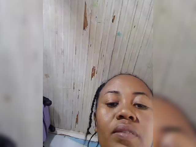 RaJeanne live cam on BongaCams