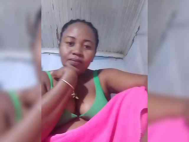 RaJeanne webcam
