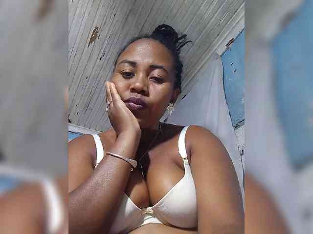 RaJeanne webcam