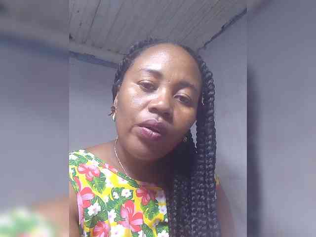 RaJeanne webcam