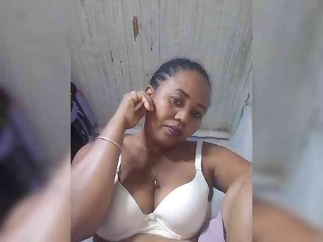 RaJeanne webcam