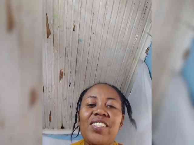 RaJeanne webcam