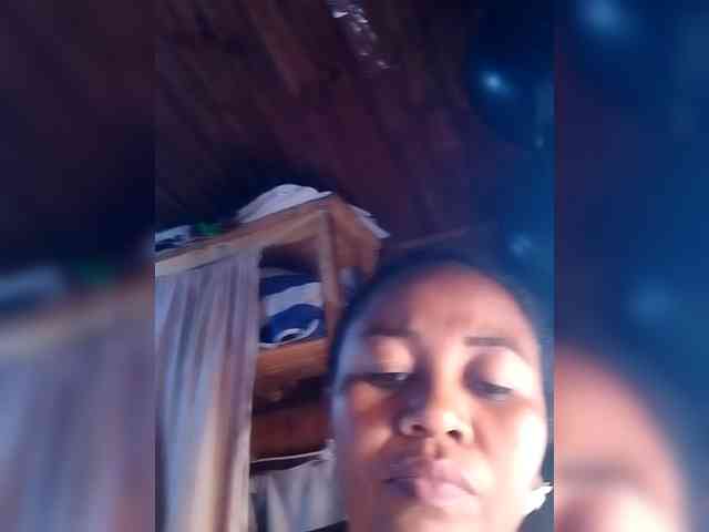 RaJeanne webcam