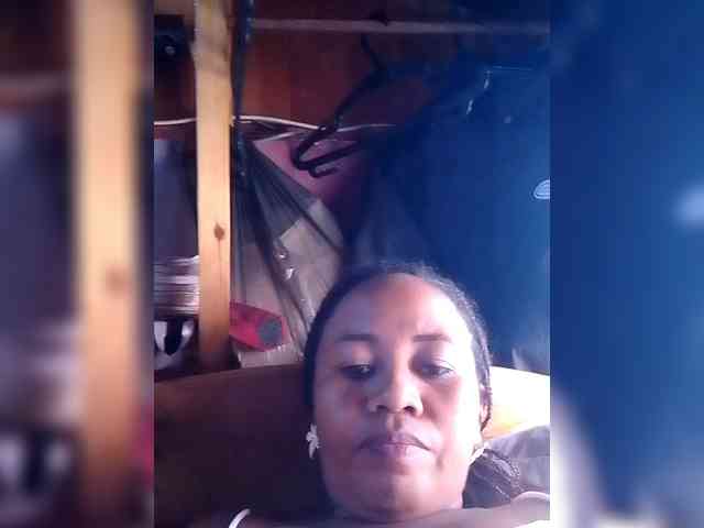 RaJeanne webcam