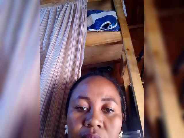 RaJeanne webcam