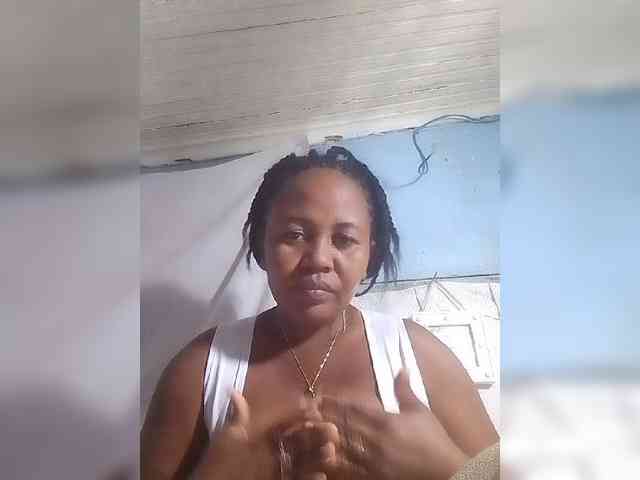 RaJeanne webcam