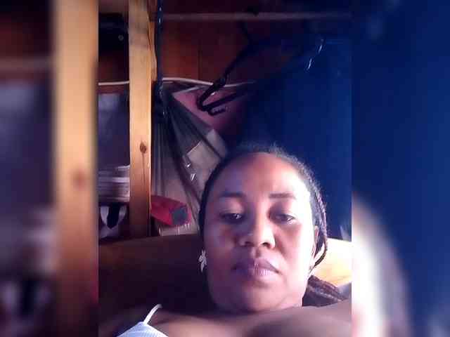 RaJeanne webcam