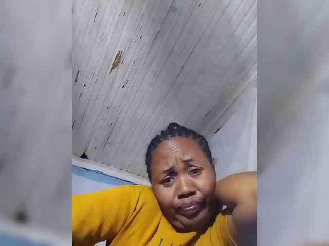 RaJeanne webcam