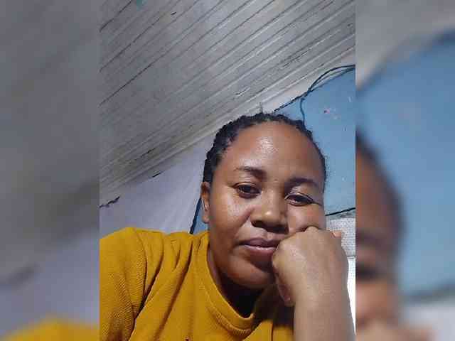 RaJeanne webcam