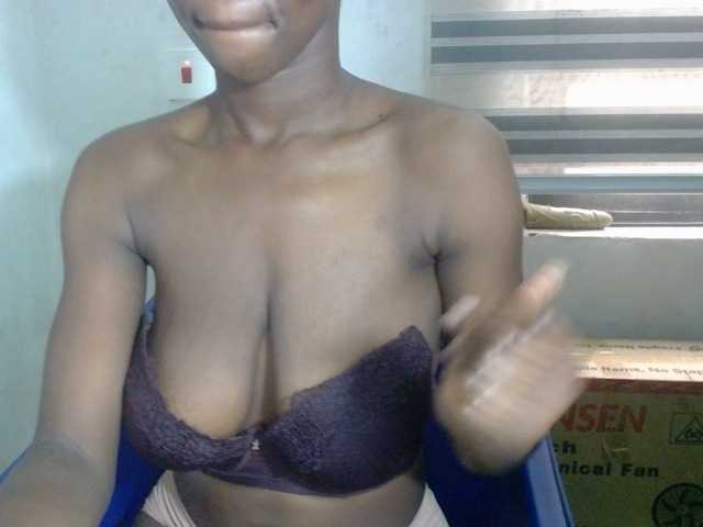 Sexyjuice live cam on BongaCams