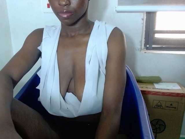 Sexyjuice live cam on BongaCams