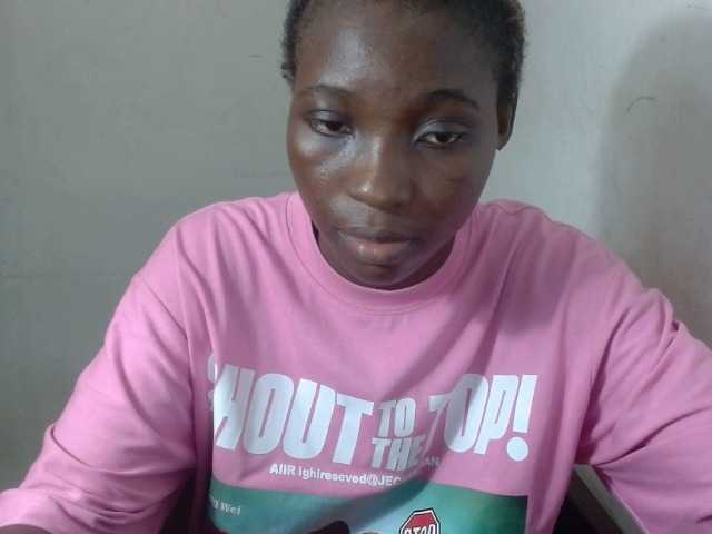 Sexyjuice live cam on BongaCams